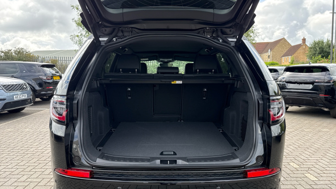 Land Rover Discovery Sport 2.0 D200 Metropolitan 5dr Auto [5 Seat] Diesel Station Wagon - Image 10